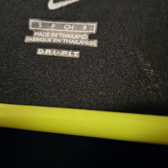 Nike tank tops - Picture 2 of 2